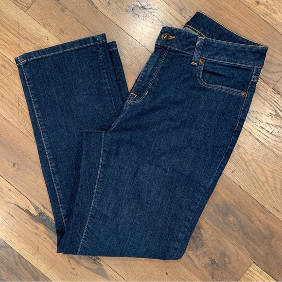 L.L Bean Womans Classic Fit Jeans Size 10 - Picture 8 of 10